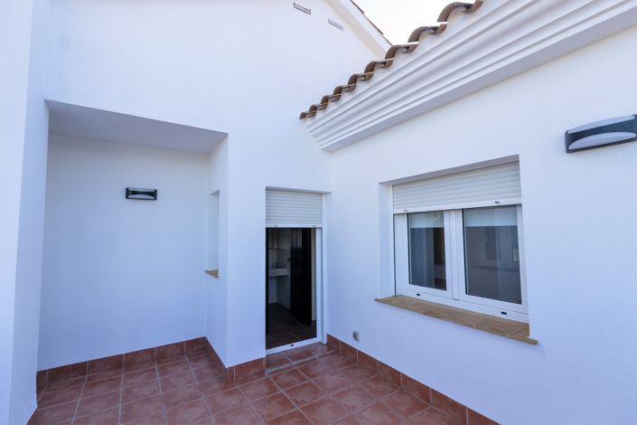 Image No.35-3 Bed House for sale