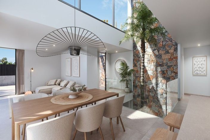 Image No.12-3 Bed House for sale