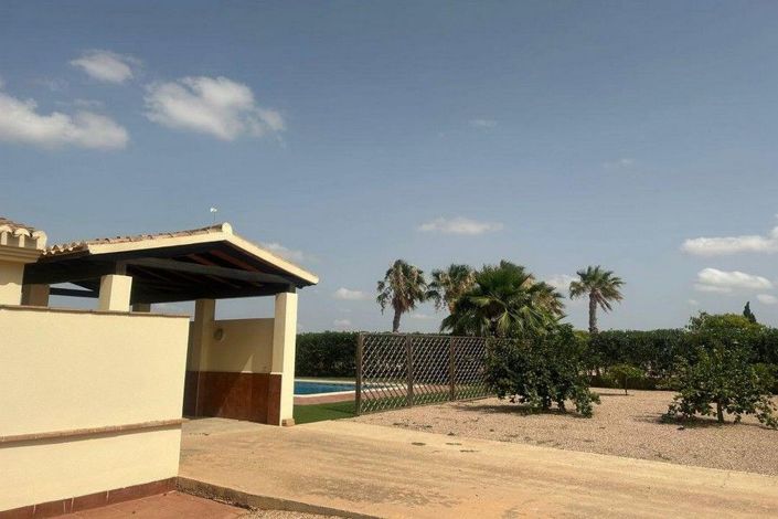 Image No.11-3 Bed House for sale