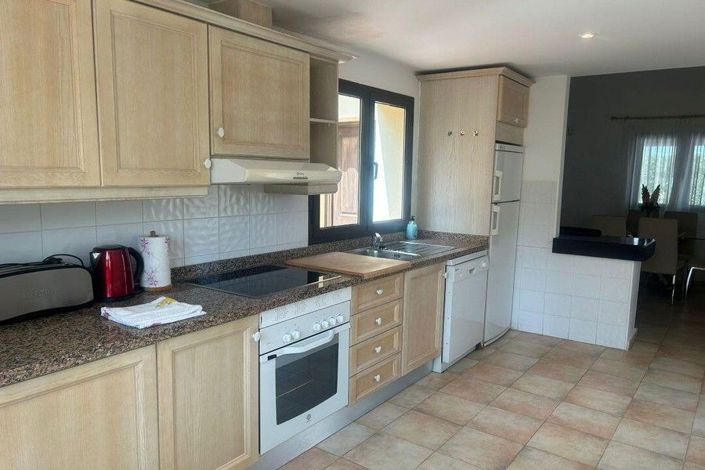 Image No.36-3 Bed House for sale