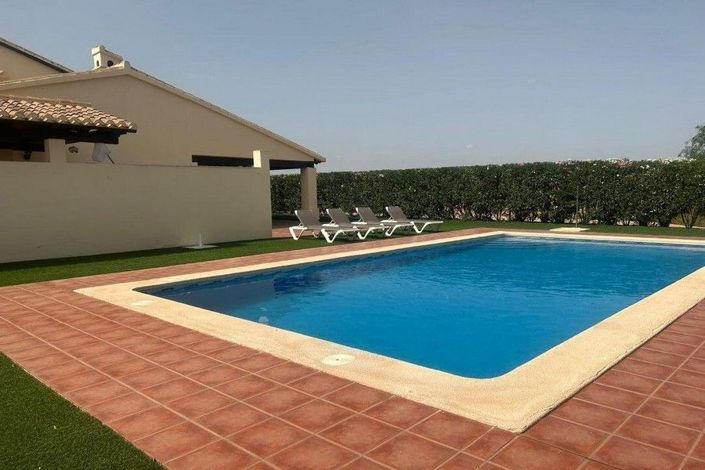 Image No.9-3 Bed House for sale