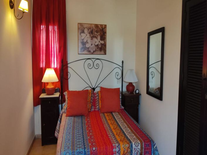 Image No.13-3 Bed House for sale