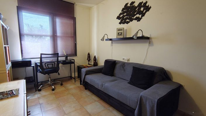 Image No.18-3 Bed House for sale