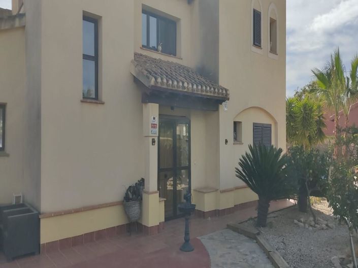 Image No.7-3 Bed House for sale