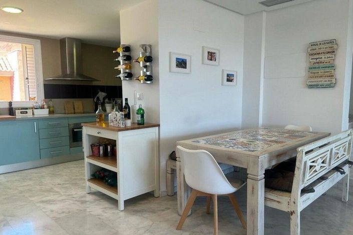 Image No.7-3 Bed Apartment for sale