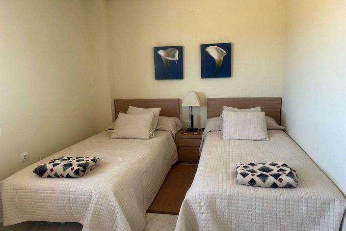 Image No.20-3 Bed Apartment for sale