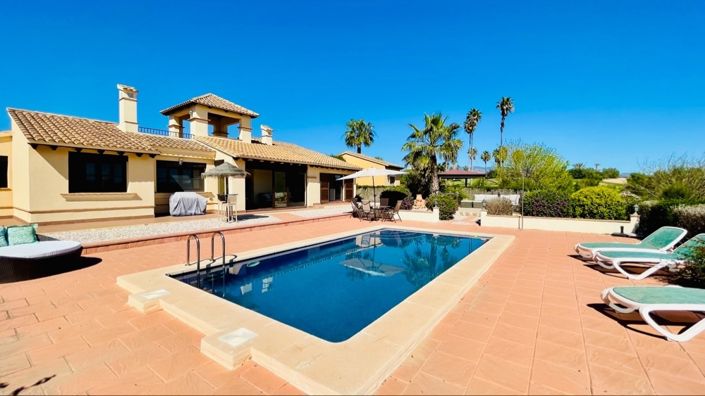 Image No.1-3 Bed Villa for sale