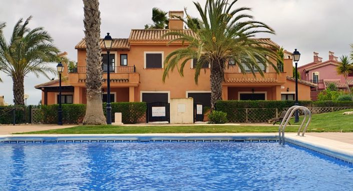 Image No.1-3 Bed Villa for sale