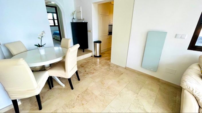 Image No.10-3 Bed House for sale