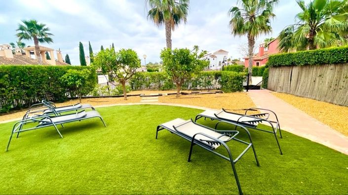 Image No.8-3 Bed House for sale