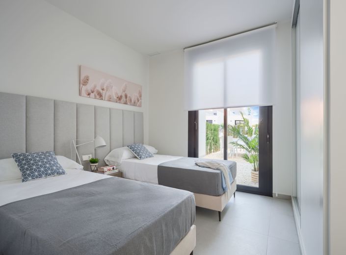 Image No.29-3 Bed House for sale