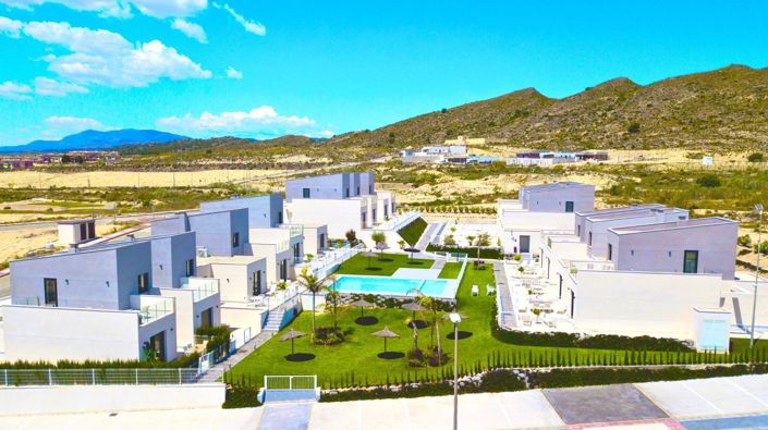 Image No.36-3 Bed House for sale