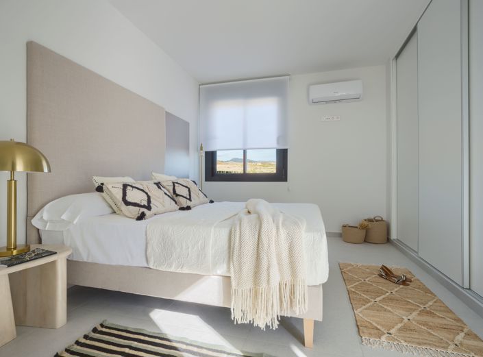 Image No.39-3 Bed House for sale