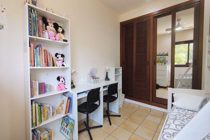 Image No.27-3 Bed House for sale