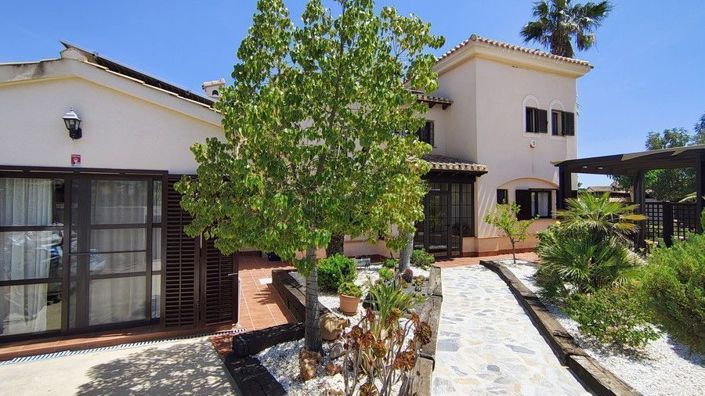 Image No.5-4 Bed Villa for sale