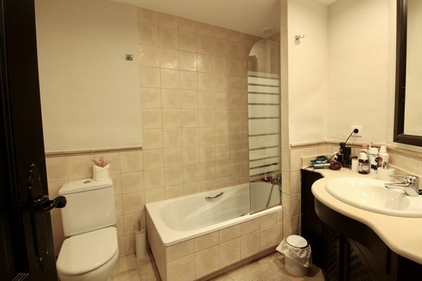 Image No.24-3 Bed House for sale