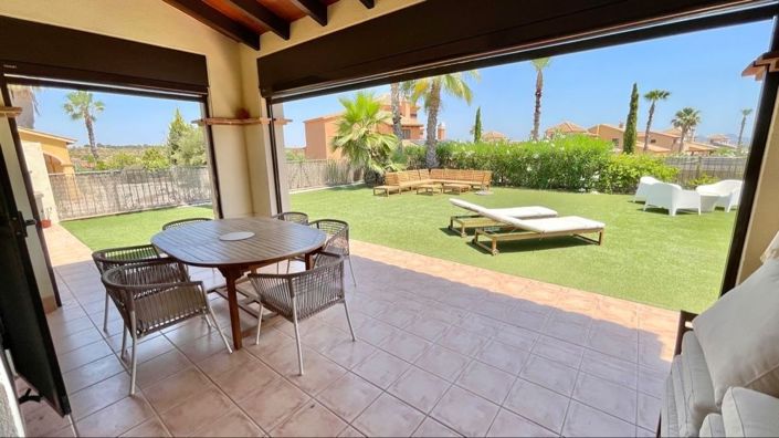 Image No.17-3 Bed House for sale