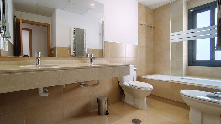 Image No.12-2 Bed Apartment for sale