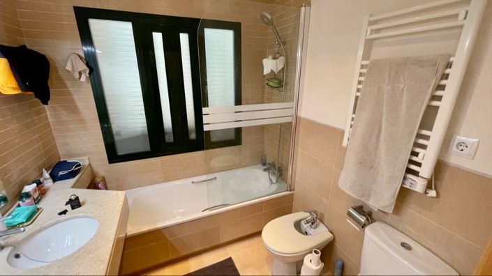 Image No.14-2 Bed Apartment for sale