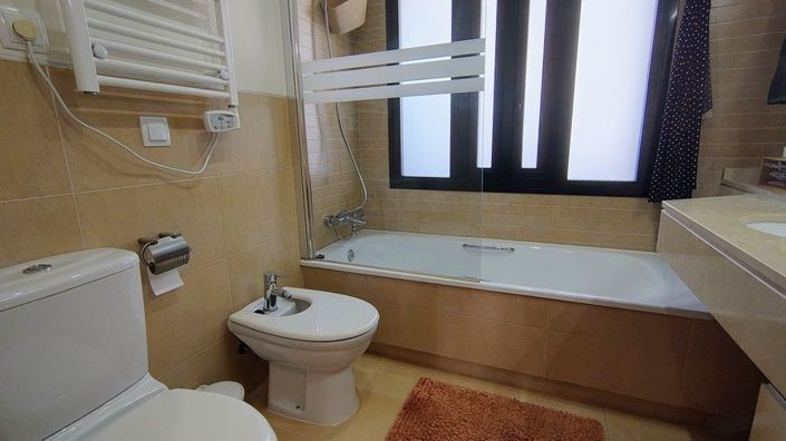 Image No.12-2 Bed Apartment for sale