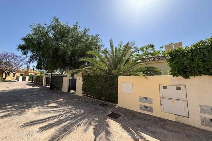 Image No.23-2 Bed Villa for sale