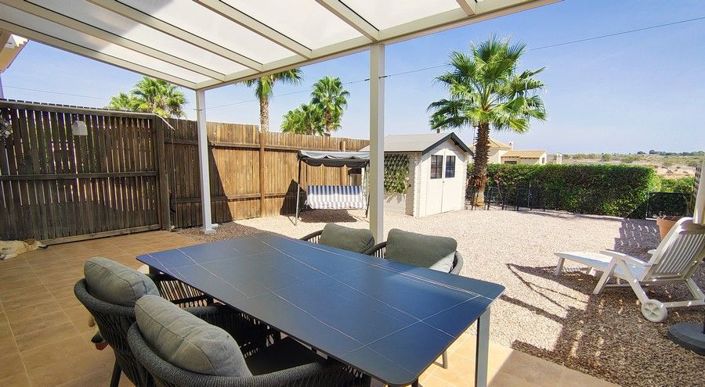 Image No.11-3 Bed House for sale