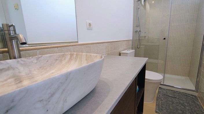 Image No.12-3 Bed House for sale