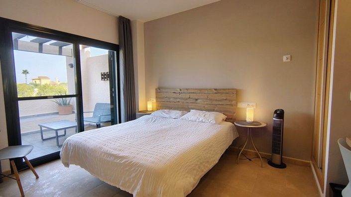 Image No.16-2 Bed Apartment for sale