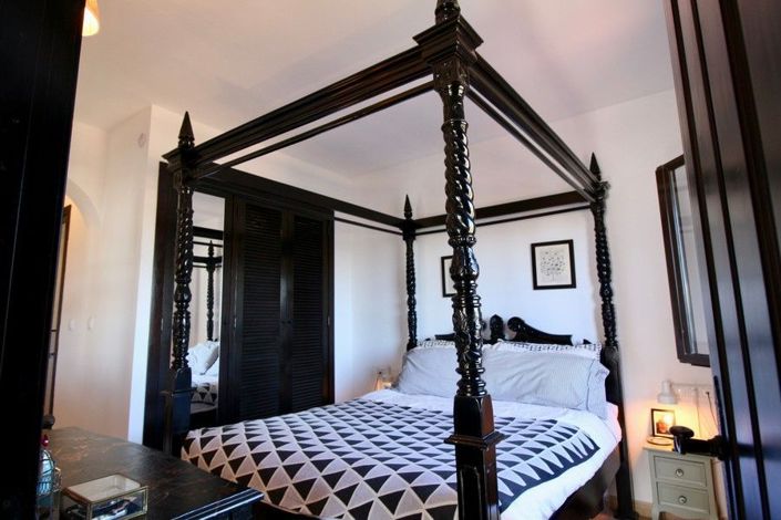 Image No.3-3 Bed House for sale