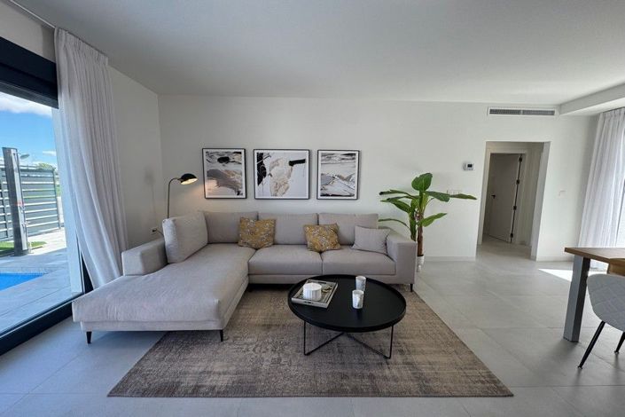 Image No.9-Maison de 2 chambres à vendre à Roldan