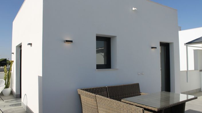 Image No.26-3 Bed House for sale