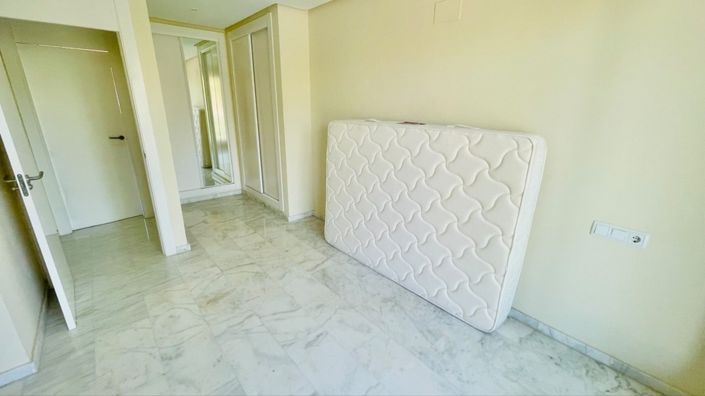 Image No.15-2 Bed Apartment for sale