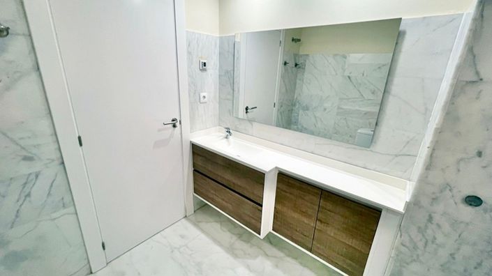 Image No.23-2 Bed Apartment for sale