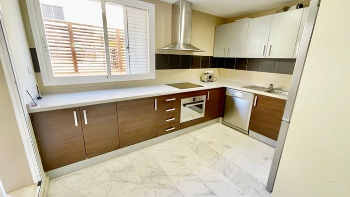 Image No.8-2 Bed Apartment for sale