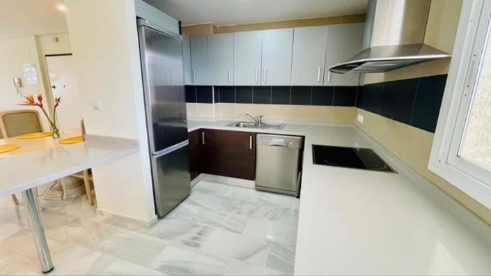 Image No.11-3 Bed Apartment for sale