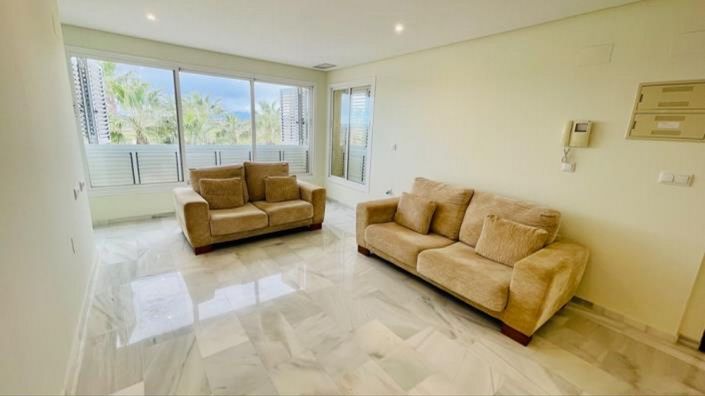 Image No.3-3 Bed Apartment for sale