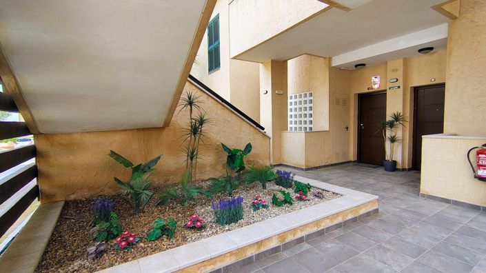 Image No.8-2 Bed Apartment for sale