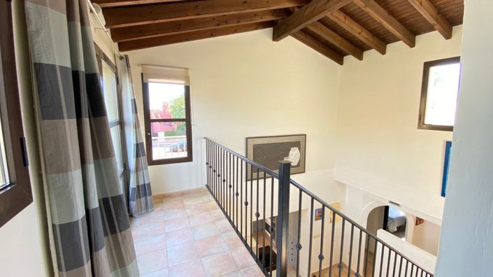 Image No.9-3 Bed Villa for sale