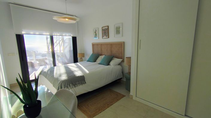 Image No.15-3 Bed Apartment for sale