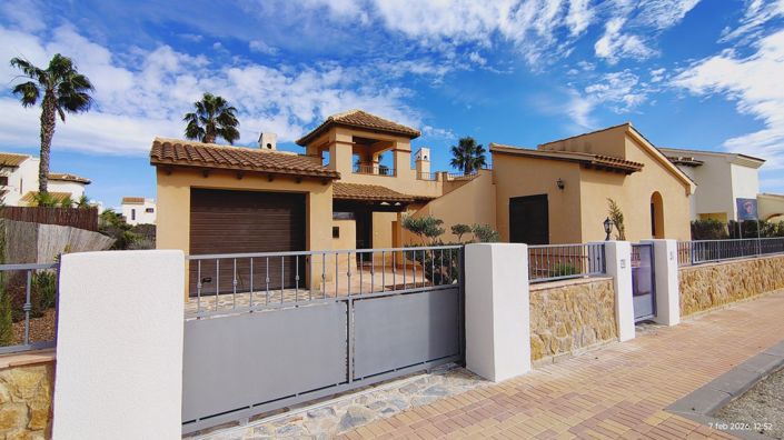 Image No.2-3 Bed House for sale