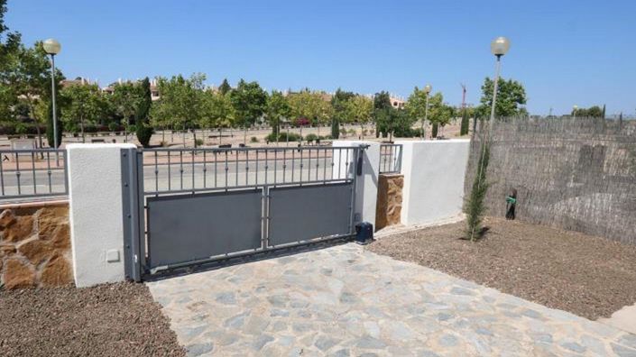 Image No.38-3 Bed House for sale