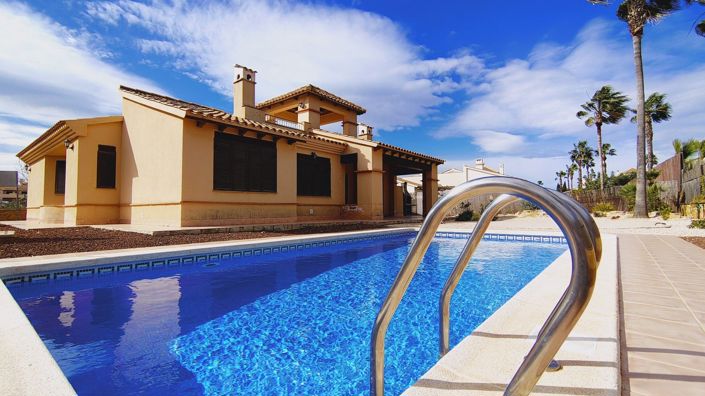 Image No.6-3 Bed House for sale