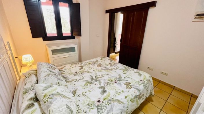 Image No.10-1 Bed Apartment for sale