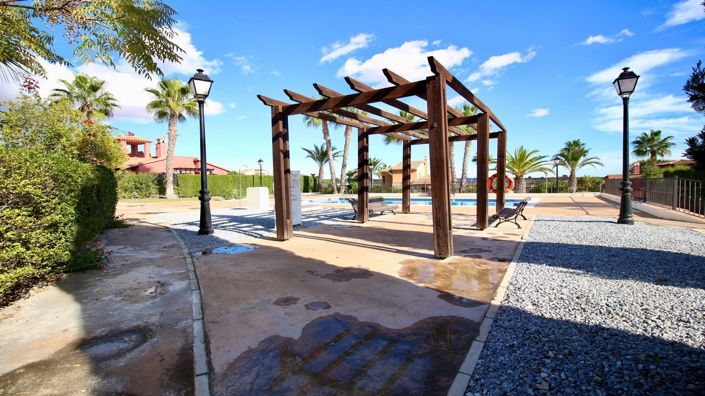 Image No.25-2 Bed House for sale