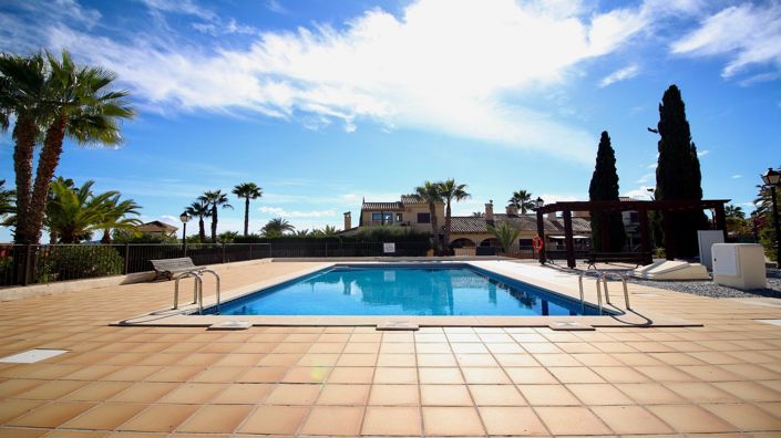 Image No.27-2 Bed House for sale