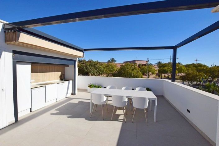 Image No.19-3 Bed House for sale
