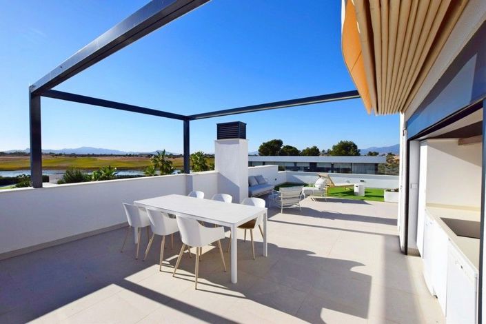 Image No.21-3 Bed House for sale