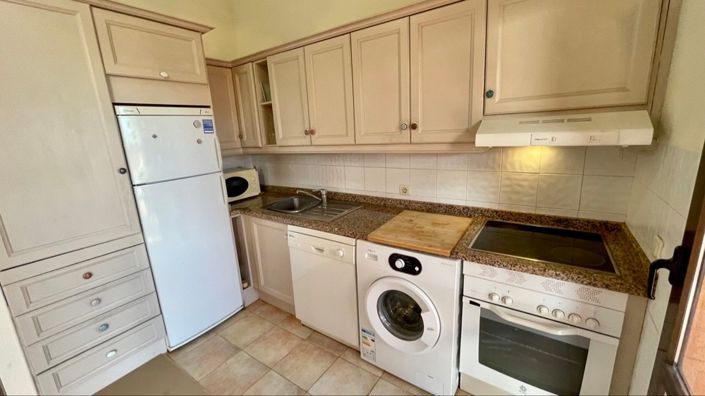 Image No.23-3 Bed House for sale