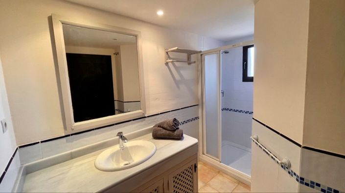 Image No.33-3 Bed House for sale