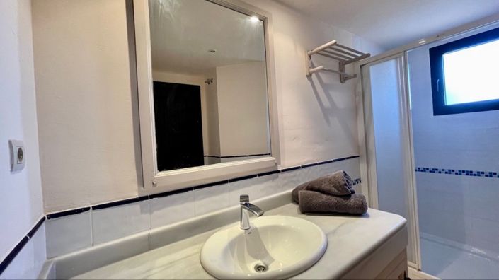 Image No.34-3 Bed House for sale